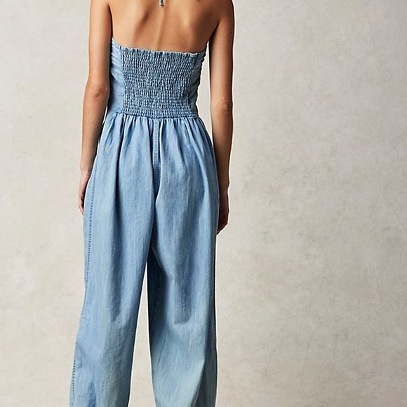 Free People WeThe Free Scenic Route Halter strapless Balloon Denim Jumpsuit - Picture 5 of 16